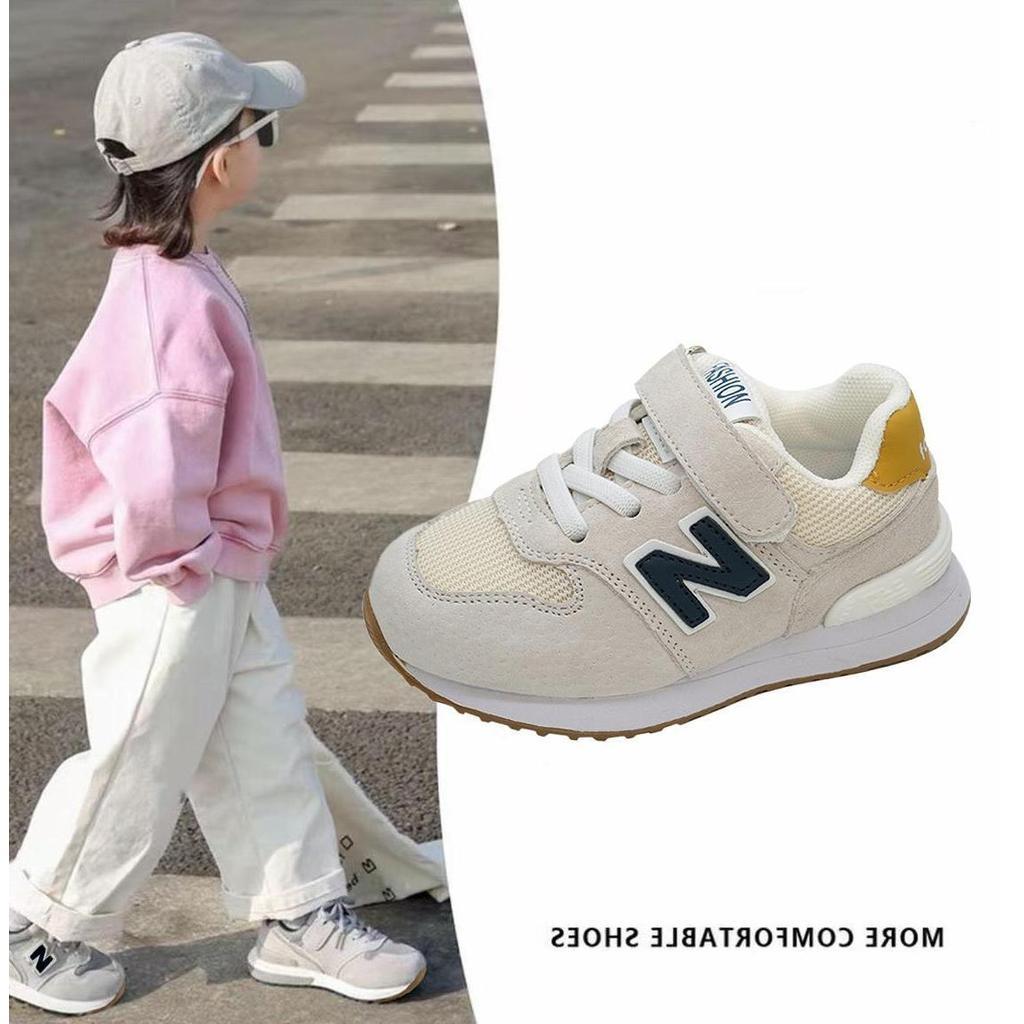 รองเท้าเด็กนักเรียน รุ่นใหม่ ใส่นุ่ม ระบายอากาศดี สำหรับเด็กโต สไตล์แฟชั่น ลำลอง ผู้หญิงเด็ก (พร้อมส่งจากไทย)