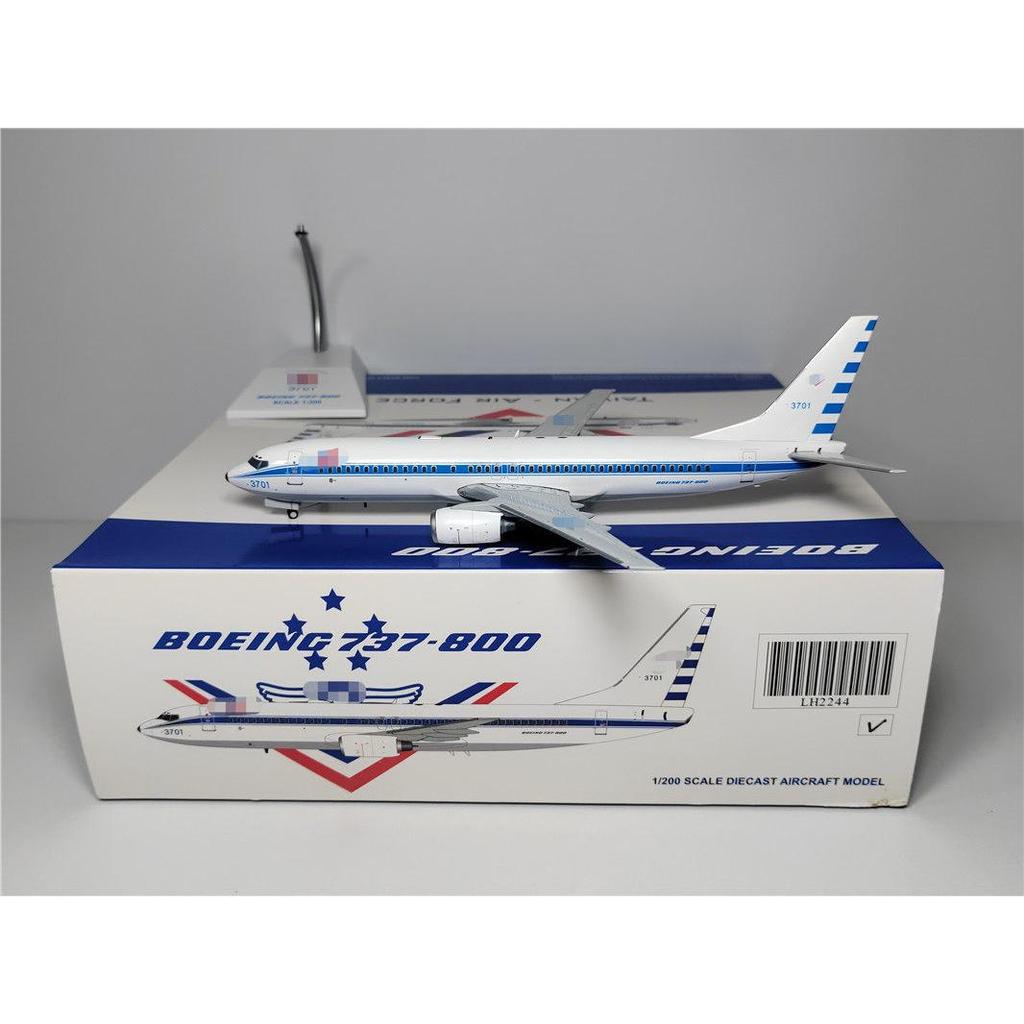 สต็อกพร้อมของแท้ - JC Wings LH2244 1: 200 ROCAF China TaiW Saving B737-800 3701 แม่พิมพ์โลหะผสม