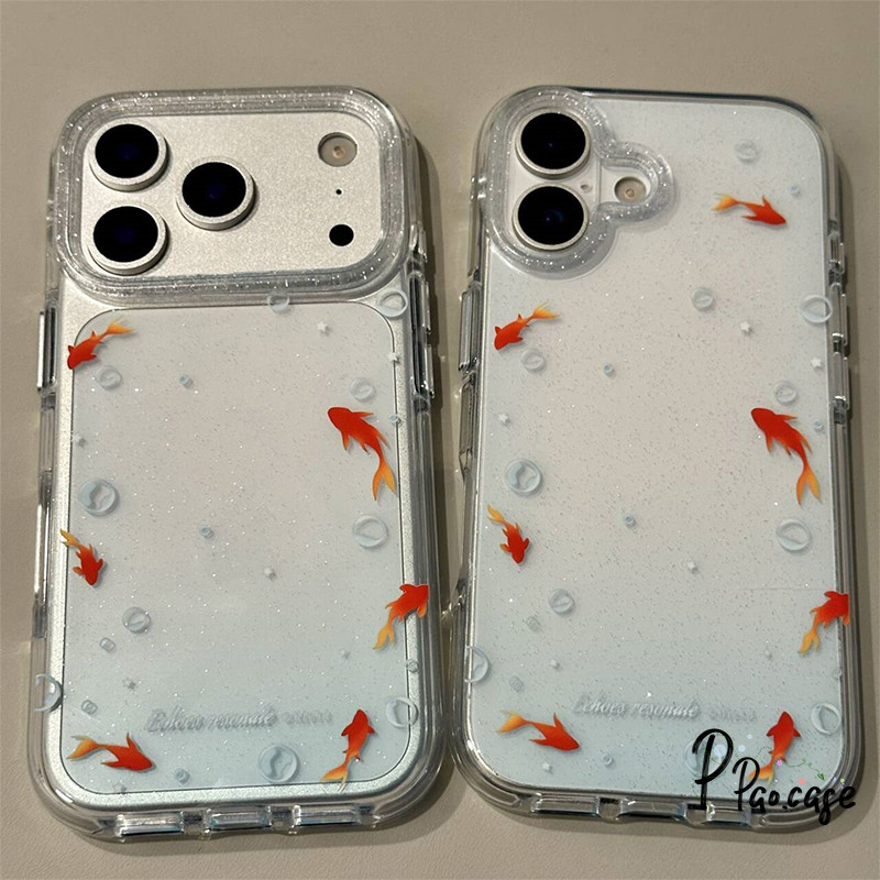 เคสไอโฟน17 13 15 เคสผงวาว ลายปลาทองสีฟ้าน่ารัก สำหรับ IPhone 17 16 11 13 14 12 15 Pro Max Air 7 8 15 16 Plus XR X
