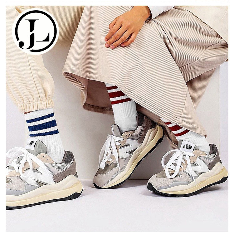 รองเท้าวิ่ง New Balance 5740 สีชานม สำหรับผู้ชาย ออกแบบให้มีการระบายอากาศ และกันลื่นได้ดี