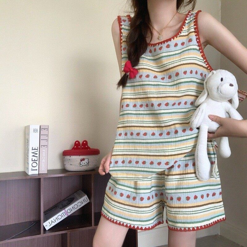 夏季新款甜美草条纹身衣套装女秋冬新款热卖ค中 可外穿家服ฤดูร้อนใหม่หวานสตรอเบอร์รี่ลายชุดนอนชุดสําหรับผู้หญิง,บางเมฆผ้าฝ้ายเสื้อ