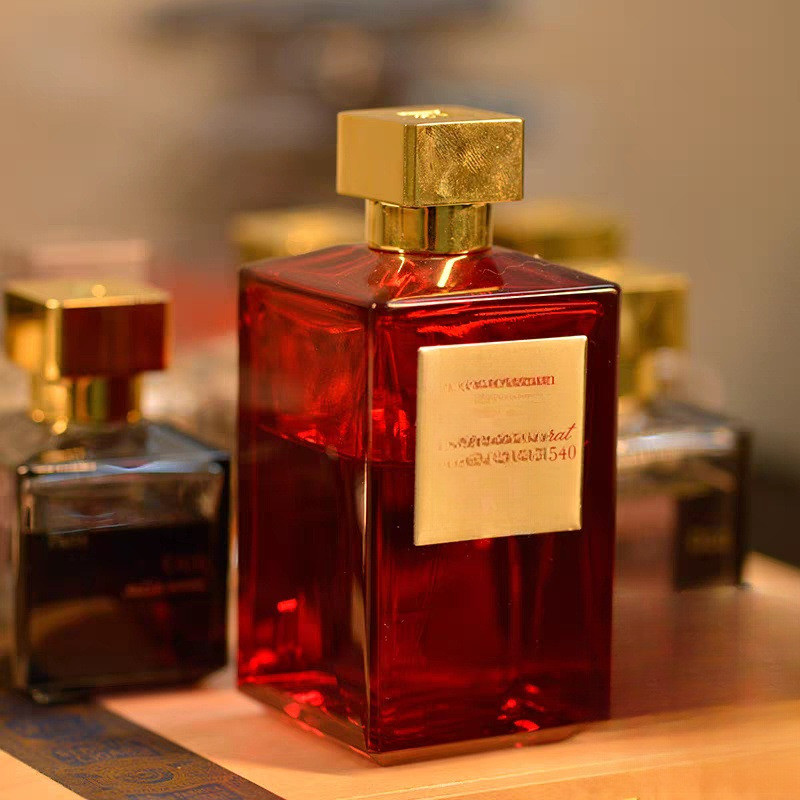 ใหม่ Vietnam 540 Crystal Red 724 Not City Paris Night Ebony Silk Satin น้ําหอมบรรจุภัณฑ์อย่างเป็นทาง