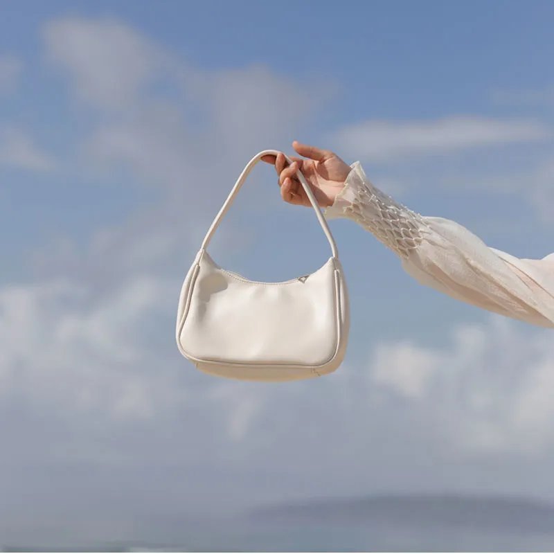 Baguette Style Handbag Inspired by Kendall Jenner ดีไซน์เฉพาะตัวสำหรับผู้หญิง สายสะพายไหล่เดียว