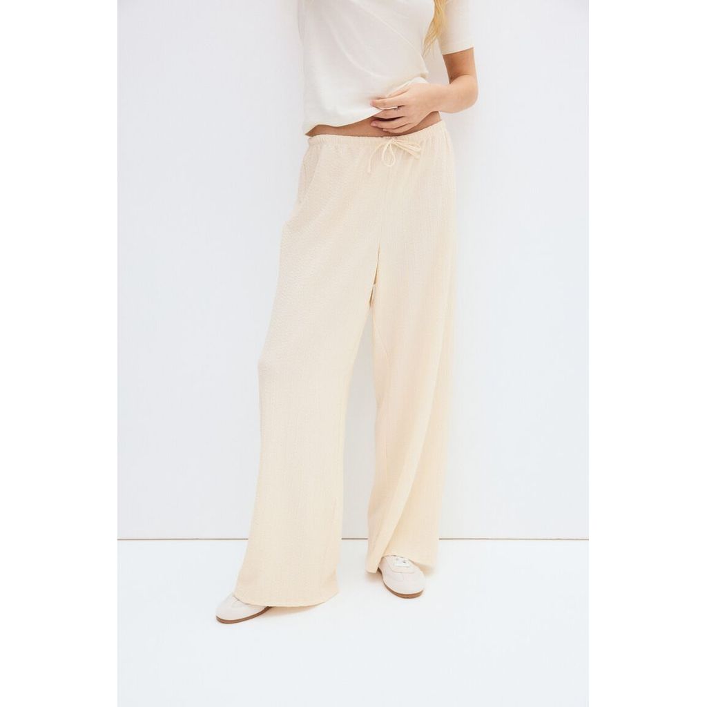 H&M(เอชแอนด์เอ็ม) กางเกงผ้าจอร์เจอร์เนื้อสัมผัสพร้อมเชือกผูกเอว Women Textured jersey drawstring tro 1324801_2