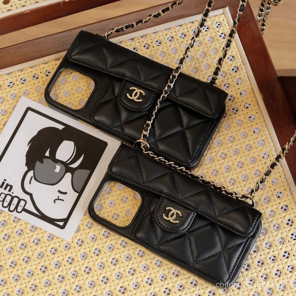 CHANEL เคสโทรศัพท์ Golden Ball สีดํา HG