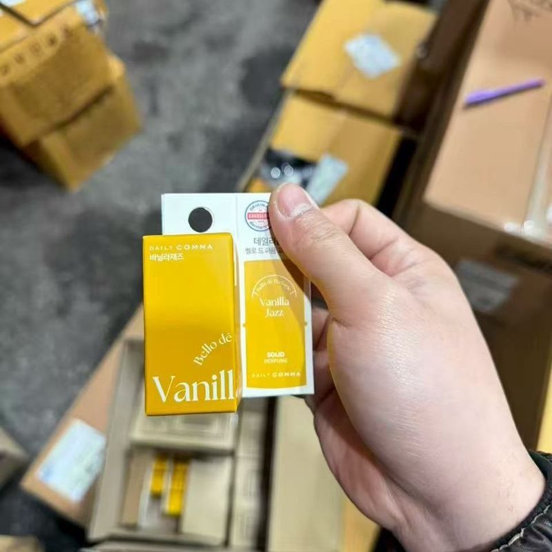 {Super Hot} Korea Daily Comma Daily Comma Cedar Vanilla Cream 4.7g Solid Perfume 1.17.7