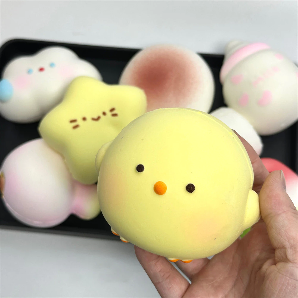 สควิสชี่ ของเล่นบีบสกุชชี่ รูปขนมปัง แบบนิ่ม คลายเครียด บีบขนมปังของเล่น Squishy thumbnail 4