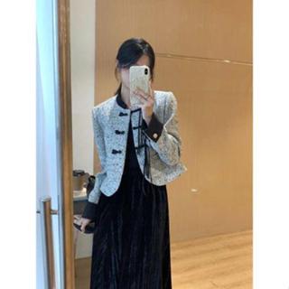 รูปแบบใหม่  สีเทา ผู้หญิง มินิมอล ออกงาน เสื้อทวิต สไตล์เกาห…