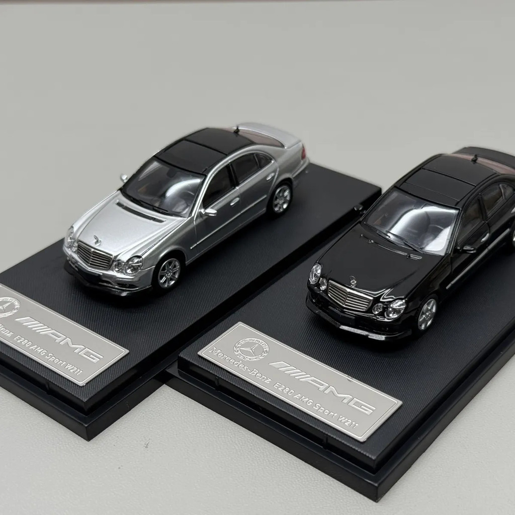 Glory รุ่น 1/64 Mercedes-Benz E280 AMG sport W211 โลหะผสมรถDiecastรุ่นของเล่นของขวัญวันเกิด