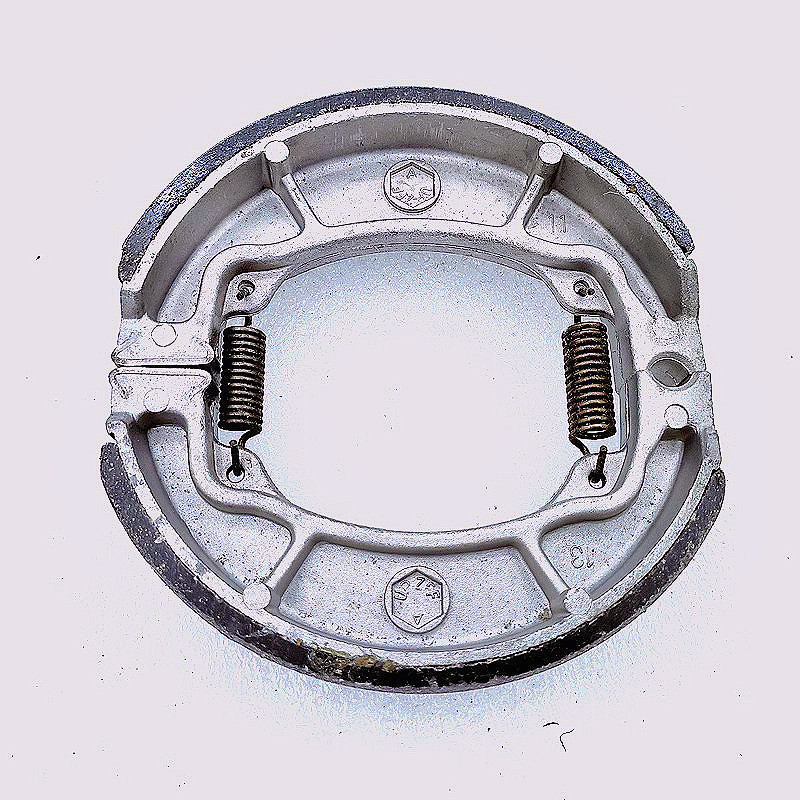 เหมาะสําหรับ JH250E-5 Super Light Gold Prince CA250 เบรครองเท้า QJ250-3 ด้านหลังเบรคบล็อกด้านหลังเบร