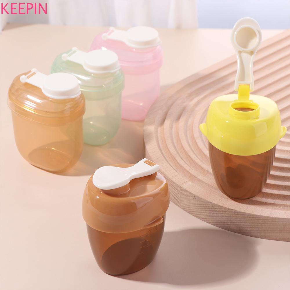KEEPIN กล่องนมผงเด็ก,พร้อมช้อนนมผง Essential Cereal Toddle Snacks Container, Simple Seal Jar กล่องอา