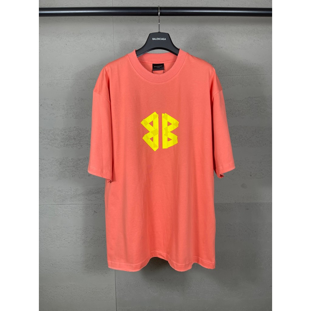 BALENCIAGA/BALENCIAGA คลาสสิกรอบคอแขนสั้นเสื้อยืดผู้ชายผู้หญิงสไตล์ออกแบบหลวม Original Design กับของ