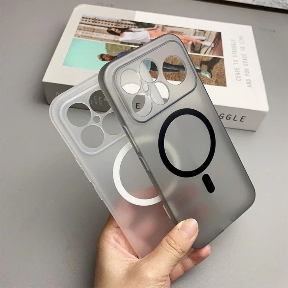กรณีแม่เหล็กสําหรับ Xiaomi 15 14 13 Ultra 15 14 Pro Civi 5 Pro Poco F7 F8 Pro M8 F8 Ultra X7 Pro กรณี Matte โปร่งใสซิลิโคนนุ่มฝาครอบป้องกันกันชน