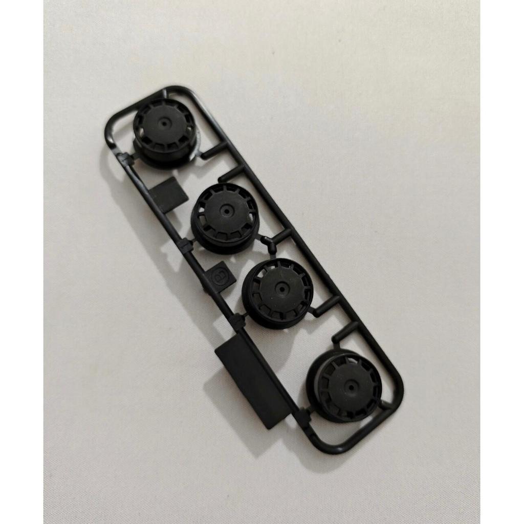 Tamiya 92451 สี่ล้อไดรฟ์เกาหลี Jedi Chariot เส้นผ่านศูนย์กลางปานกลางกลองประเภท Serpage คาร์บอนล้อกํา