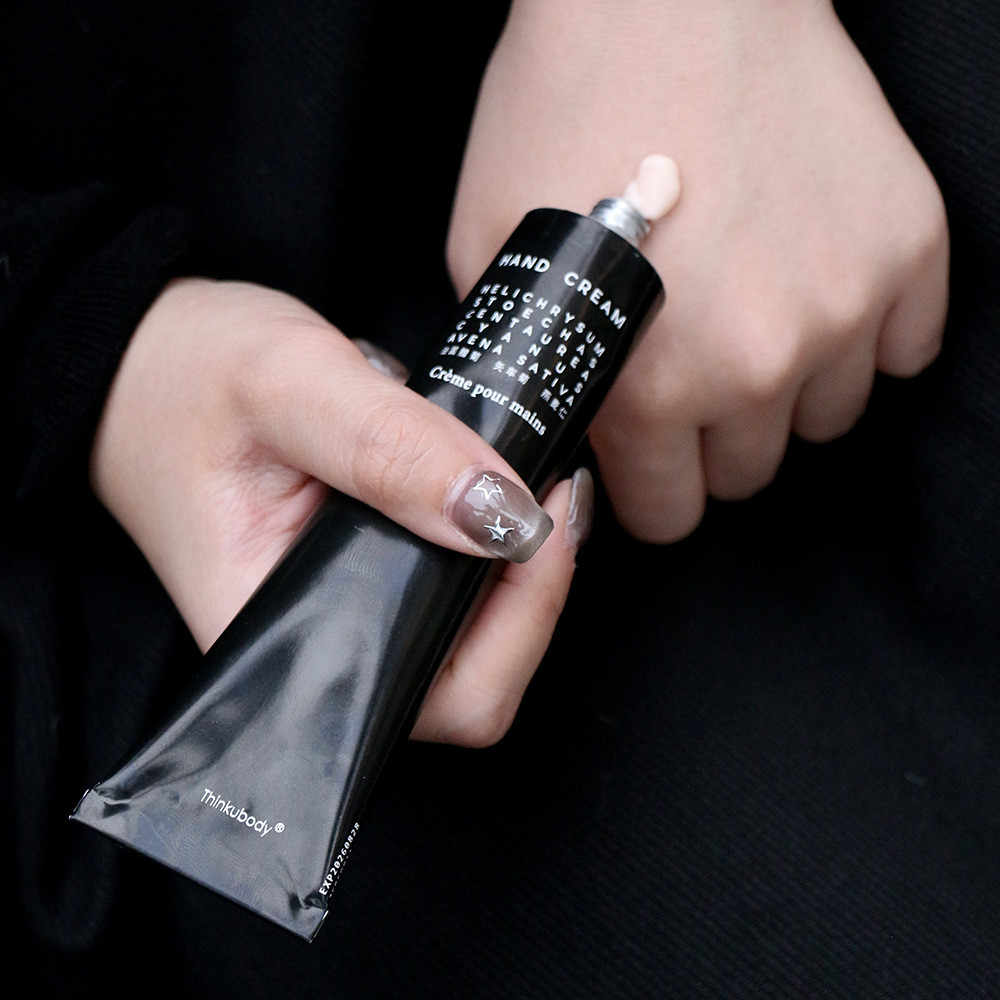 THINKUBODY Cedar Essential Oil หลอดอลูมิเนียมครีมทามือของที่ระลึกแท่งเล็กMoisturizing Moisturizing H