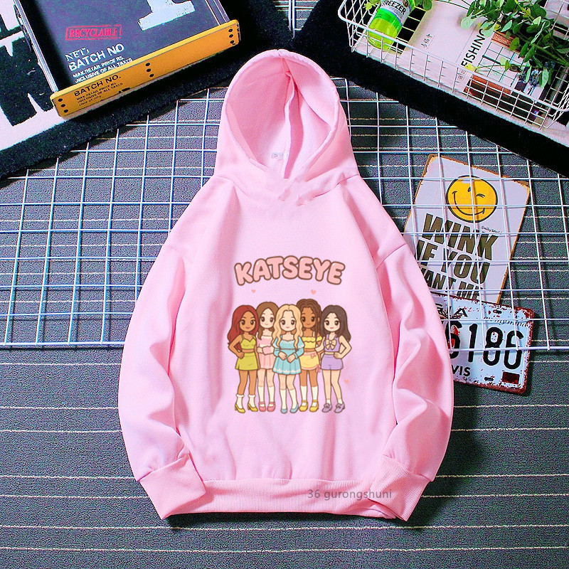 Pop Star Academy: KATSEYE นักร้องอะนิเมะพิมพ์สาว Hooded Sweatshirt ทันสมัยและสบายเด็ก Hoodie เสื้อผ้