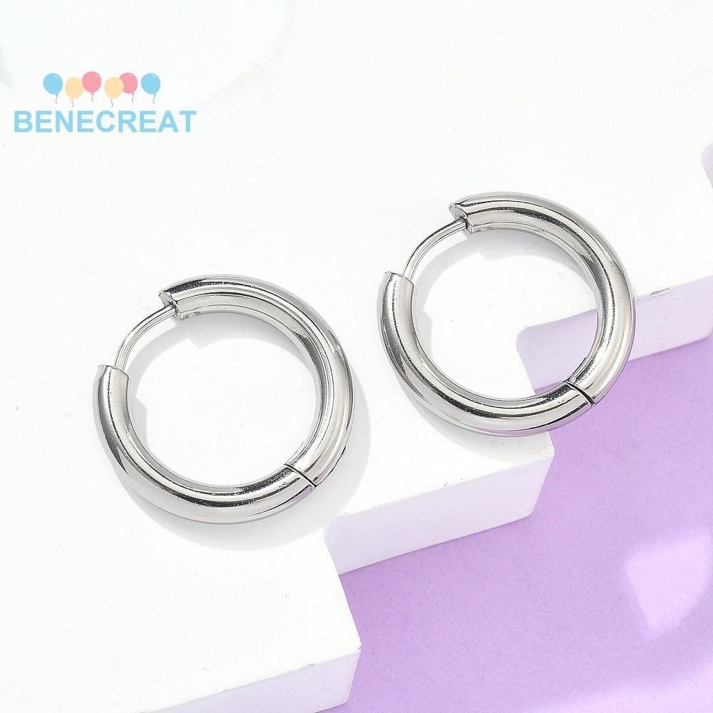 ต่างหูวงแหวนแบบ Huggie Hoop ทำจากสแตนเลส 316L ทนทานและไม่อันตรายต่อผิวหนัง ขนาด 20x21x3 มม.