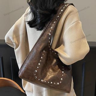 กระเป๋าสะพายข้างผู้หญิงหนัง มีช่องเก็บของเยอะ ดีไซน์สายคล้อง…