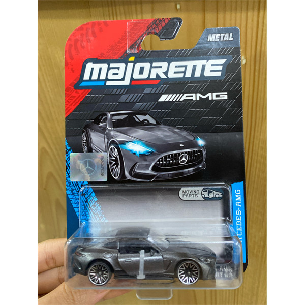 8502100001MUE โมเดลรถของเล่น MAJORETTE Showroom Premium Mercedes-AMG GT63