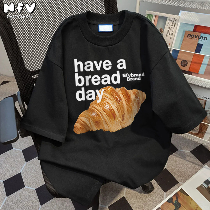 NFV ใหม่ล่าสุด✨ลายครัวซองต์ เสื้อยืดผู้หญิงoversized ทรงหลวม ระบายอากาศ ผ้าคอตตอน 100% YG2872