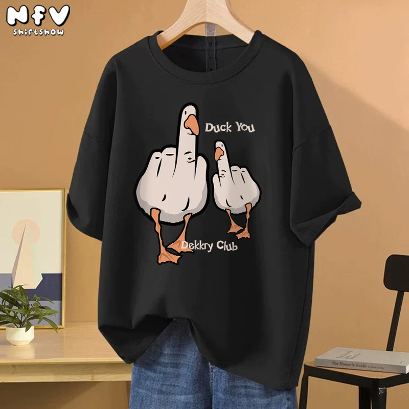 NFV เสื้อยืดคอกลมแขนสั้น✨แฟชั่นสไตล์เกาหลี ผ้าคอตตอน ลายเป็ด ผ้านิ่ม ขนาดใหญ่หลวม 100% Cotton t-shirt YG255