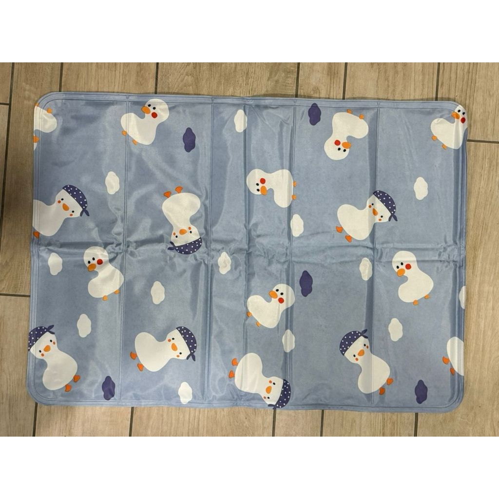 PRINTED COOLING PAD70*50CM PET COOLING PAD