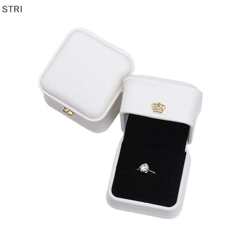กล่องใส่แหวนทำจาก PU สำหรับงานแต่งงานทรงสี่เหลี่ยมกล่องใส่ต่างหูสำหรับงานเลี้ยงงานหมั้นที่น่าตื่นตาตื่นใจกล่องของขวัญ