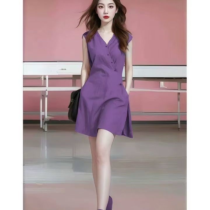 สีม่วงคอวีแคบ-เอวแขนกุดชุดเสื้อผ้าผู้หญิง2025 ฤดูร้อน Niche Cool สไตล์ใจกว้าง Decent A-Line กระโปรงส