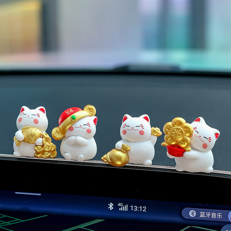 [4 ชิ้น] Fortune-Tipping Cat รถตกแต่งภายในรายการน่ารักการ์ตูนคอมพิวเตอร์หน้าจอ Decor ยานพาหนะ Creative ตกแต่งรายการ