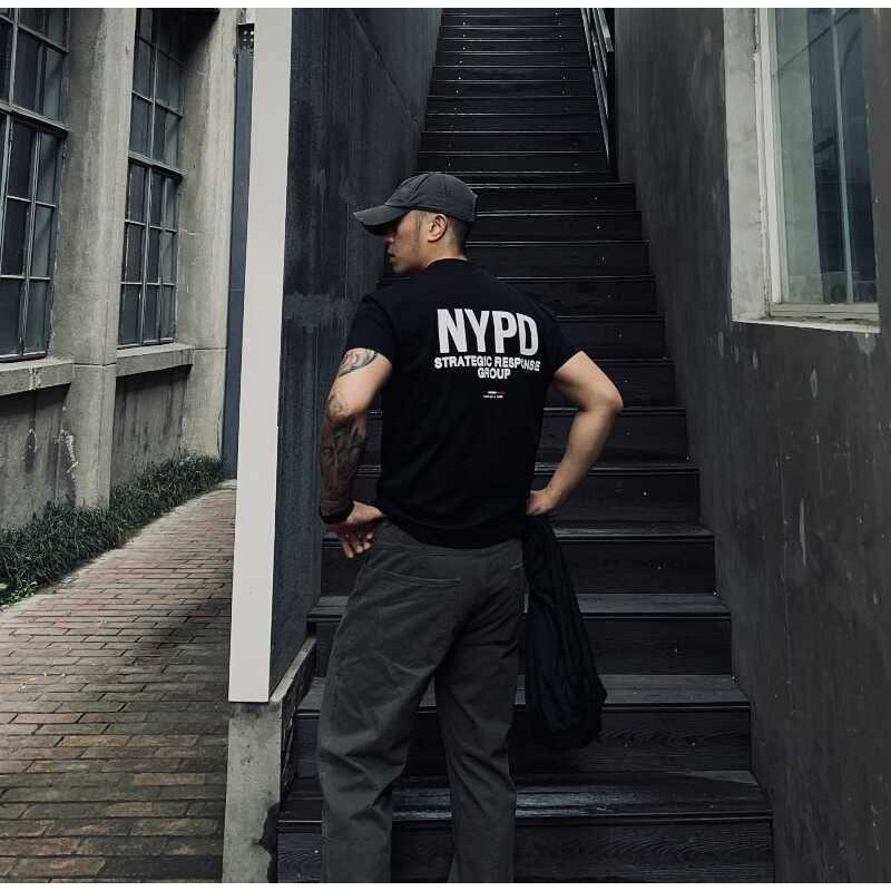 เสื้อยืดผู้ชาย NYPD พิมพ์ลายระบายอากาศได้ดี เหมาะสำหรับการแต่งตัวแบบลำลอง ทำจากผ้าคอotonพรีเมียม สวม