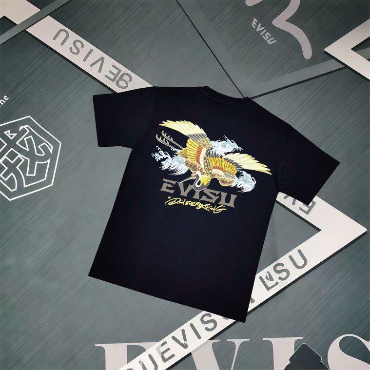 EVC สินค้าใหม่ เสื้อยืดแขนสั้น ออกแบบลาย crane wave สำหรับผู้ชายและผู้หญิง ใส่สบายและหลวมรอบคอ