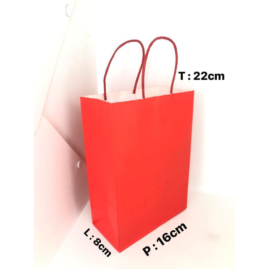 กระเป๋าใส่กระดาษ 12 ชิ้น สีแดง KRAFT STRAP 16X8X22 YYP