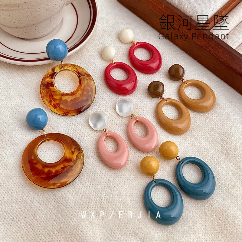 จี้ดาวกาแล็กซี่ สไตล์เรขาคณิตย้อนยุคฮ่องกong สร้อยคอคุณภาพสูง เหมาะสำหรับฤดูใบไม้ร่วงและฤดูหนาว