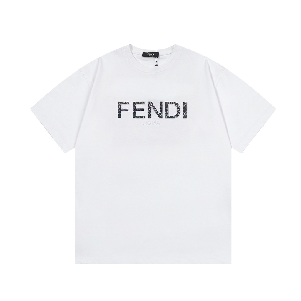 FEND/Fendi/2026 คลาสสิกรอบคอแขนสั้นเสื้อยืดผู้ชายผู้หญิง Niche อินเทรนด์หรูหราสไตล์เคาน์เตอร์ญี่ปุ่น