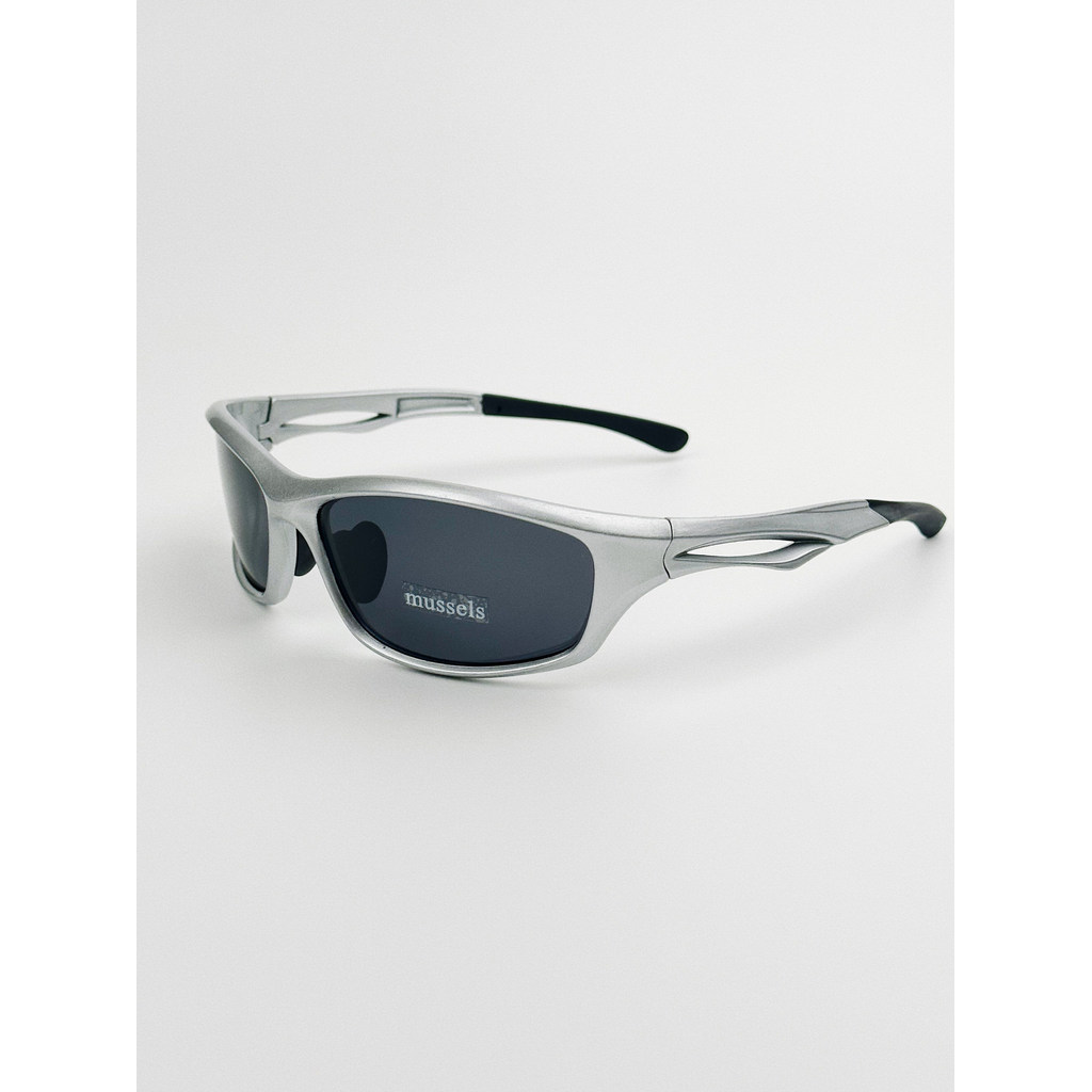 Vintage functional y2k glasses