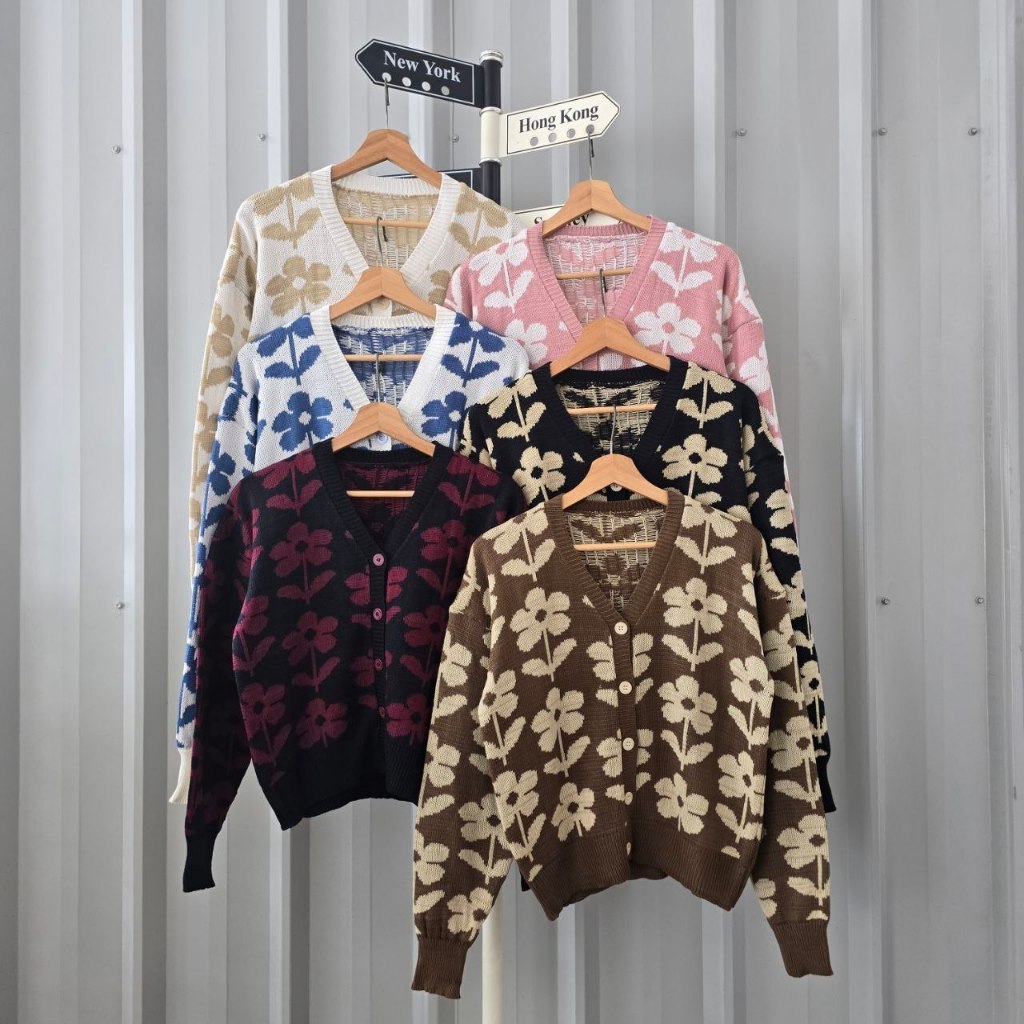 FLOWER GARDEN OUTER WOMENS KNIT CARDIGAN WITH VINTAGE V-NECK FLOWER MOTIF