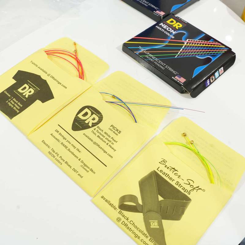 X Ready Stock DR NMCE9 Neon Multicolor 09-46 กีตาร์ไฟฟ้า Luminous Guitar Strings j