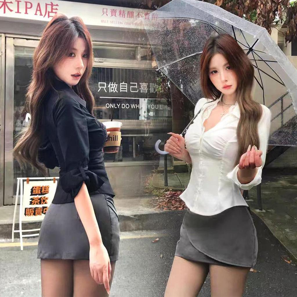 Chili Koko เสื้อเชิ้ตแขนยาวคอวีแต่งลูกไม้สไตล์เกาหลีสุดเซ็กซี่สำหรับผู้หญิง สีขาว ทรงเข้ารูป 99336