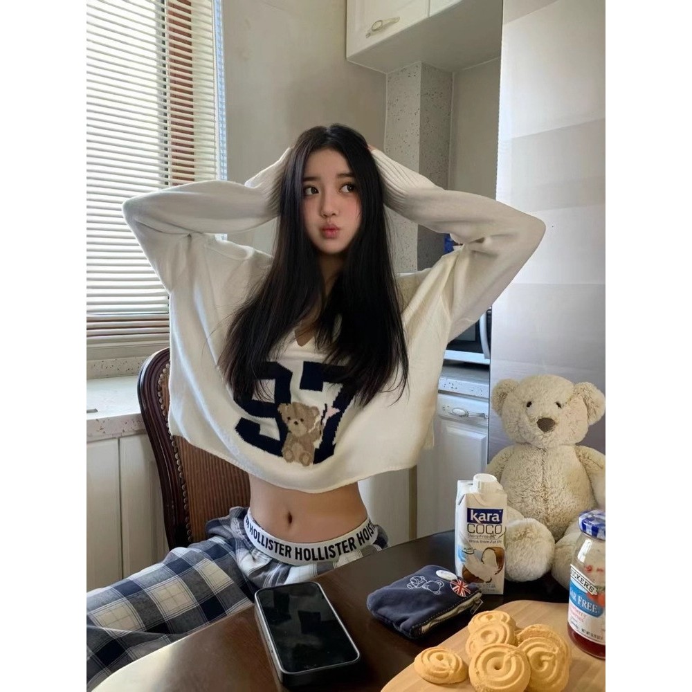 DP19 Hollister 25Korean Little Seagull Jacquard Digital Bear Short Knit Sweater, Casual and Loose Fi