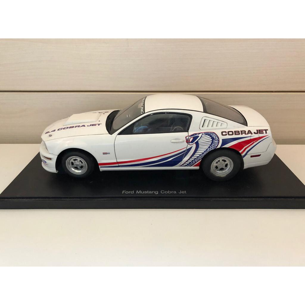 [คลังสินค้าพร้อม] โมเดลรถ Autoart Ford Mustang GT Alloy Model 1/18AA Model Ford Mustang GT Model She