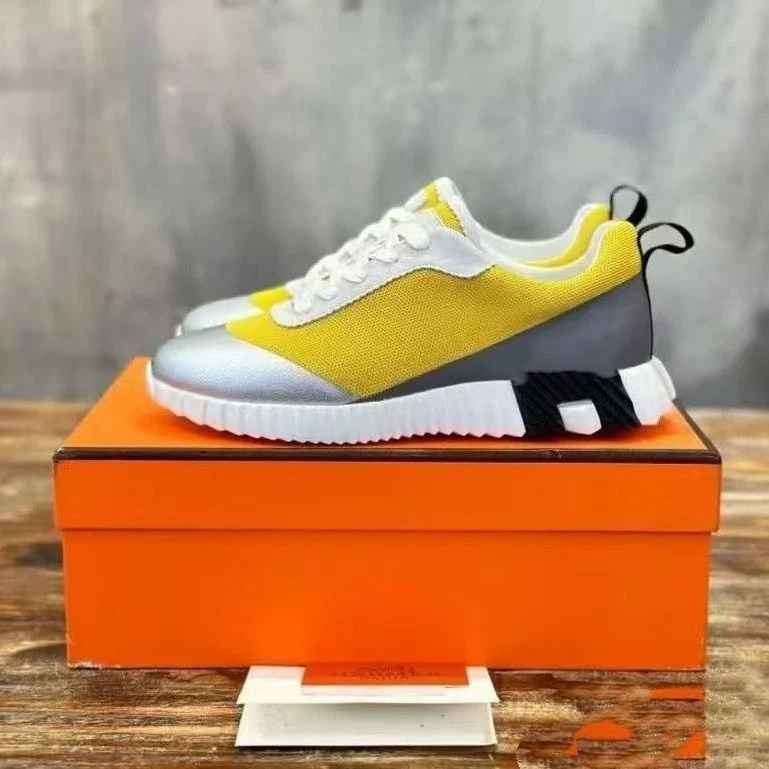 2025 ต้นฤดูใบไม้ผลิสไตล์ใหม่คู่หนา Soled สี-Blocking Lace-Up แฟชั่นสบายๆกีฬารองเท้าผู้ชายผู้หญิง All-Match แบน