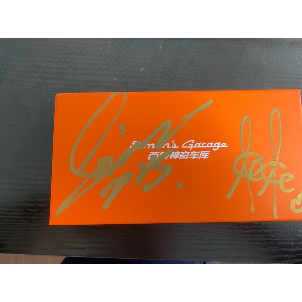 Simon Magic Garage 1: 18 เครื่องยนต์ Nissan GT-R r34 รุ่น RB26DETT พร้อมลายเซ็นเปิดตัวครั้งแรก ดีเทล