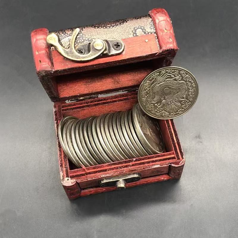 30 ชิ้น Non-Repetitive Silver Dollar Plus กล่องโบราณเหล็กเงิน Dollar Yuan Datoulong Yang War Valve ร