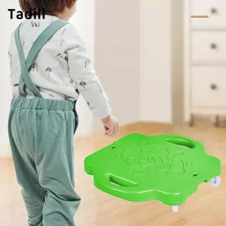 บอร์ดสกู๊ตเตอร์อเนกประสงค์ Tadill มีที่จับออกแบบพิเศษ ใช้ได้ทั้งในสนามเด็กเล่นและสวนหลังบ้าน