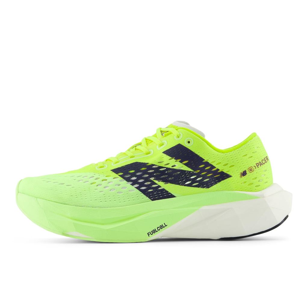 New Balance Women's WFCRR7N1 B Sneakers 240