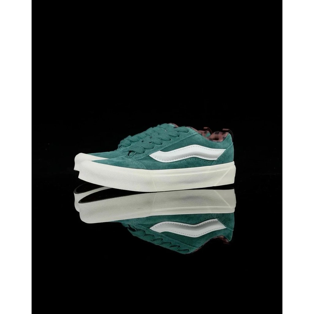 รองเท้าผ้าใบ Vance Retro Casual Date Commuter