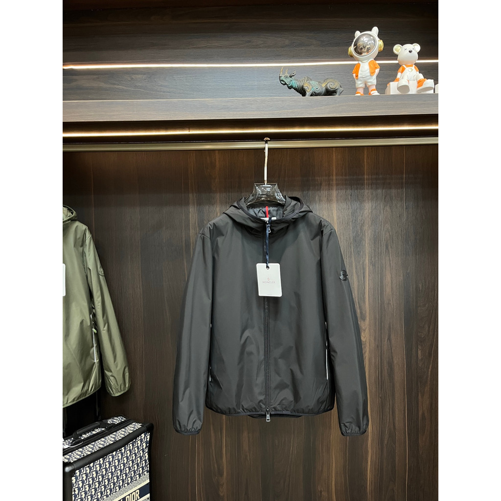 Moncler2026 Moncler-สไตล์ใหม่6XLคลาสสิกรอบคอแขนสั้นเสื้อยืดผู้ชายผู้หญิงสไตล์ขนาดใหญ่ธุรกิจฤดูใบไม้ผ