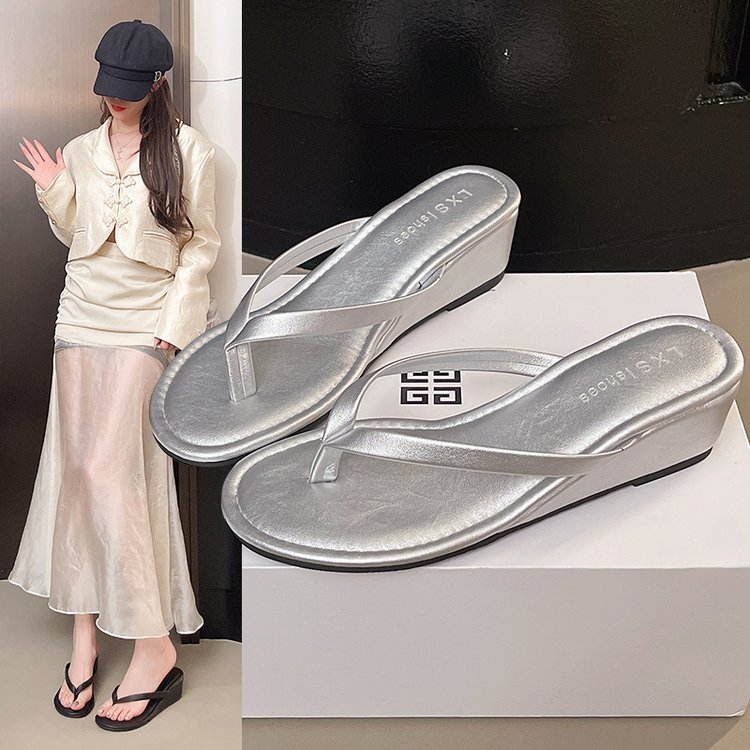 JINxCHOY Flip-Flops สไตล์เกาหลีใหม่ เพิ่มความสูง นุ่มสบาย สำหรับหญิง