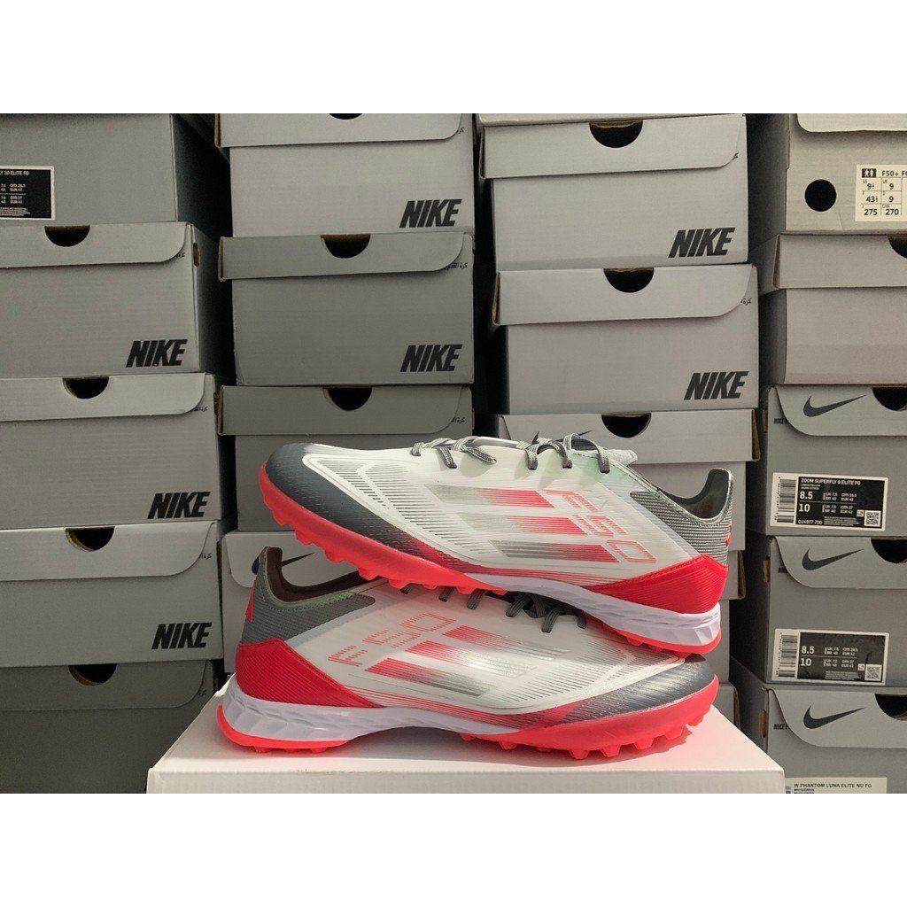 รองเท้าฟุตบอล adidas F50 PRO และ PREDATOR 24 ELITE TF สำหรับผู้ชายและผู้หญิง ใช้งานได้บนสนามหญ้าเทีย