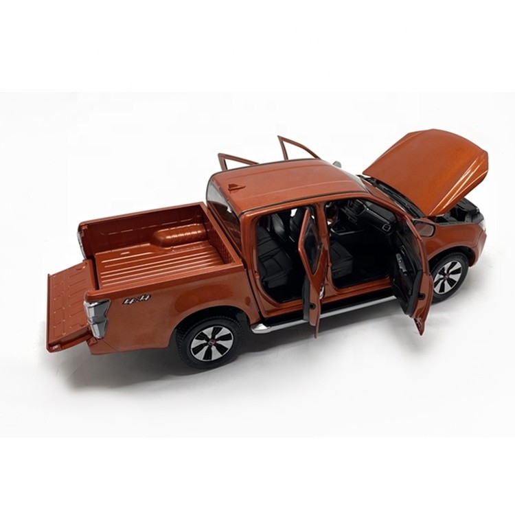 สั่งซื้อ Over Usd1000 Free Ayers รถโมเดลสีส้มสําหรับรถยนต์ Isuzu D-max
